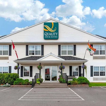Quality Inn & Suites Cornwall Εξωτερικό φωτογραφία