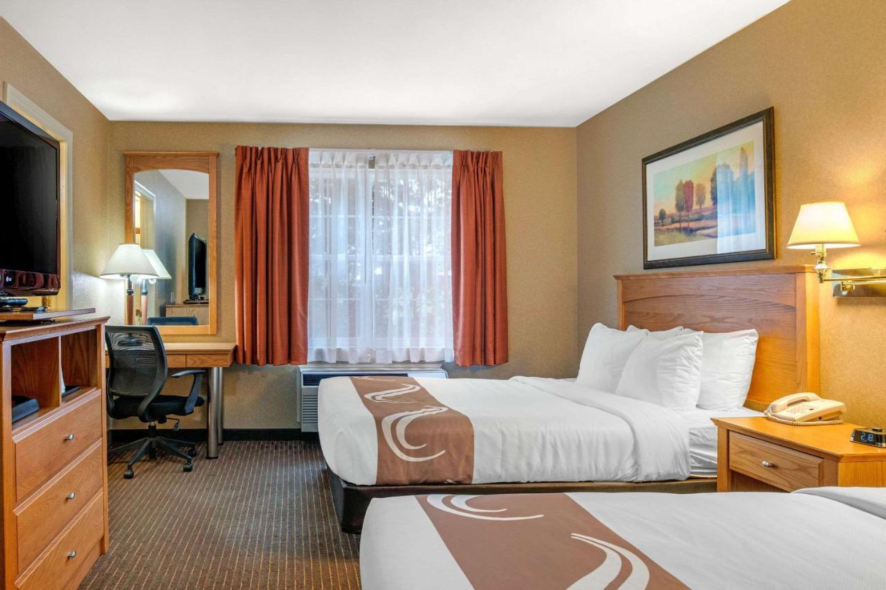 Quality Inn & Suites Cornwall Εξωτερικό φωτογραφία