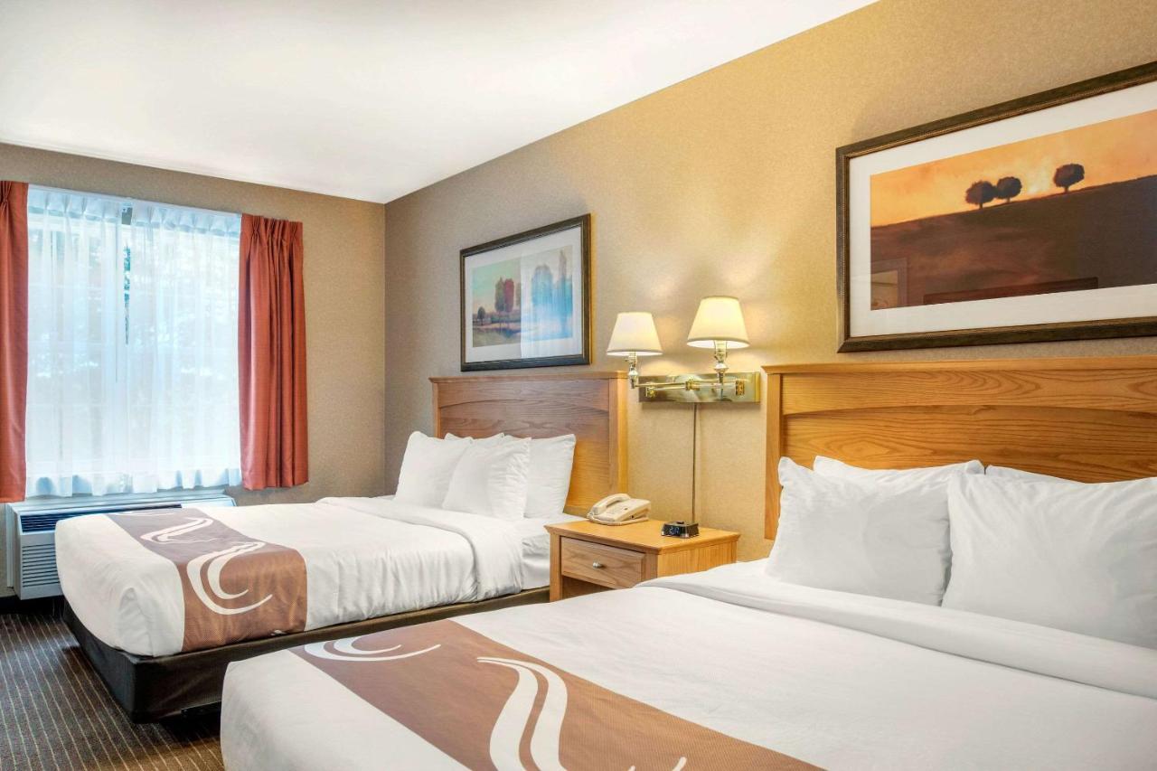 Quality Inn & Suites Cornwall Εξωτερικό φωτογραφία