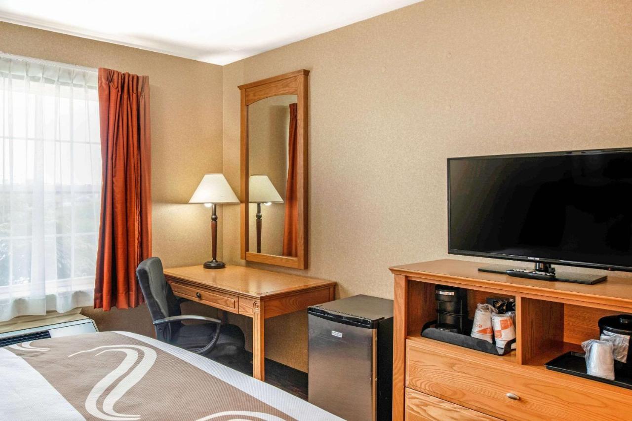 Quality Inn & Suites Cornwall Εξωτερικό φωτογραφία